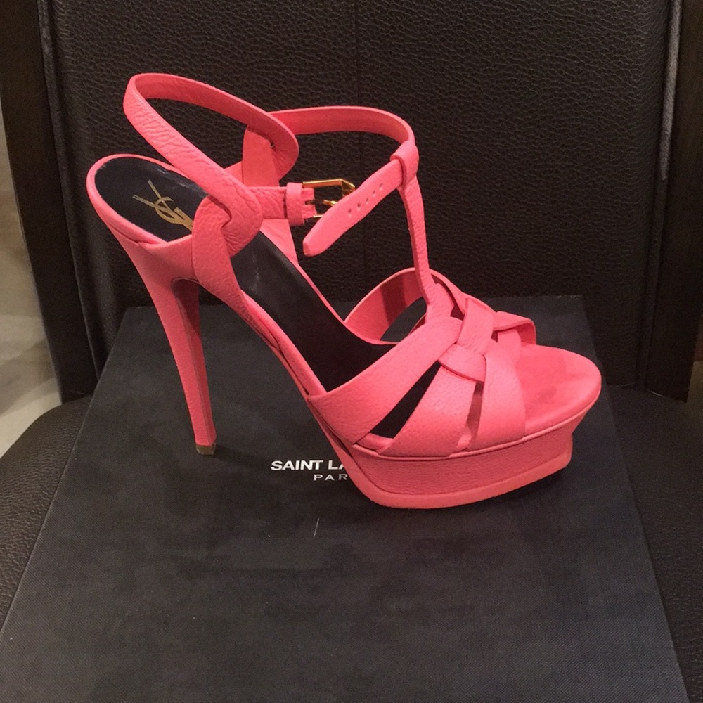 YSL SAINT LAURENT sz 38. Salmon/pink. EUC w/ box